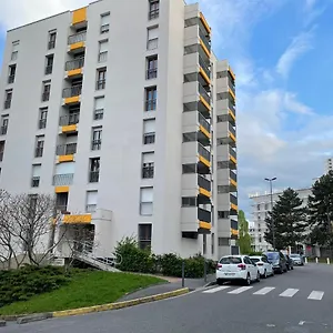 Appartement Bel Composé De Deux, Saint-Etienne (Loire)